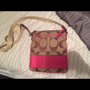 Coach crossover purse